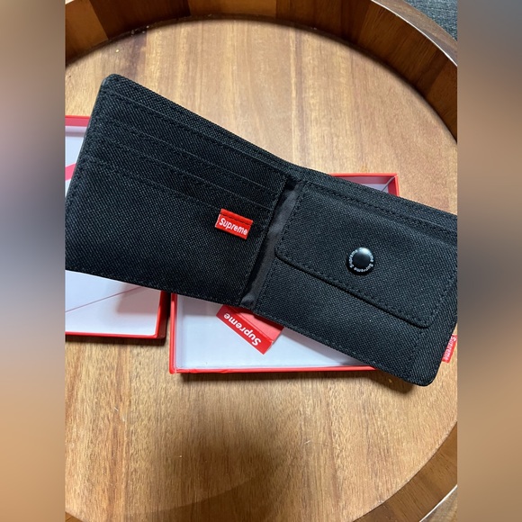 Supreme Wallet Custom - Picture 4 of 6